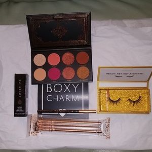 Make up-Boxy Charm